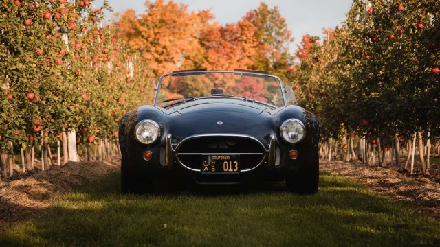 Автомобили аукциона Mecum. Top-16 2024 года.