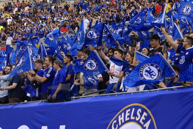 Фанаты «Челси» скандировали имя экс-владельца Абрамовича на матче с «Ман Сити»