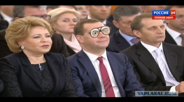Владимир Путин выступает с посланием