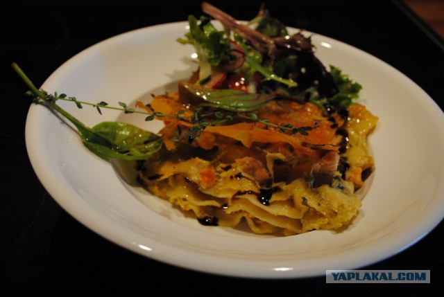 Шведский стол для Ати, Кулинары поздравляют