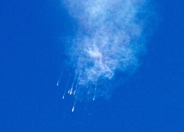 Ракета SpaceX взорвалась при старте