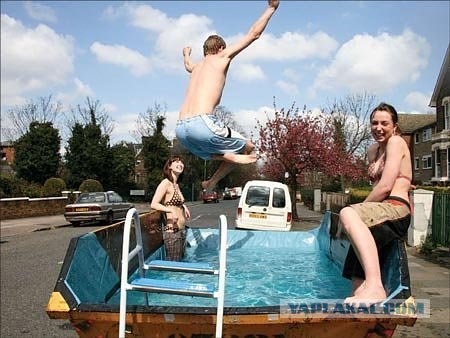 Вторая жизнь мусорного контейнера