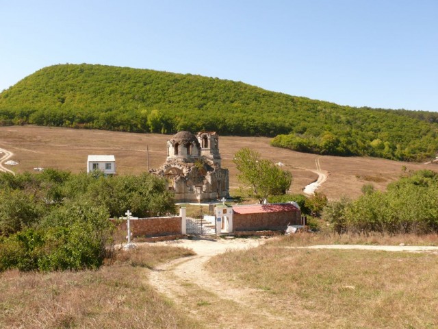 Древние государства и пещерные города Крыма