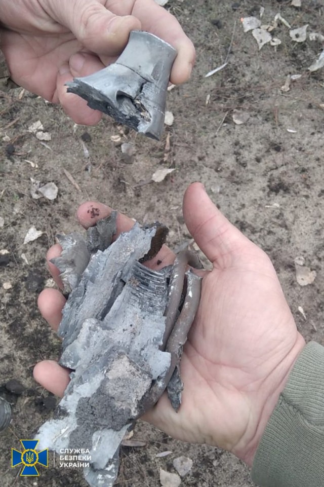 Украинские военные не пустили патруль ОБСЕ к «обстрелянному» детсаду в Станице Луганской