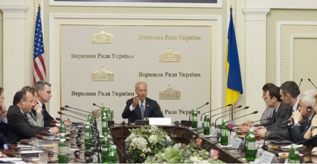 «Трехдневная операция». Конгрессмен США считает, что НАТО быстро победит Россию