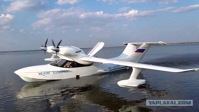 БЕ-200, спуск на воду и взлет с воды