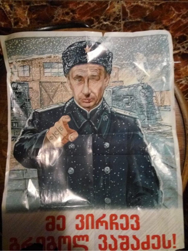 Очередные "девочки-дизайнеры"(с) поздравляют с 9 мая!