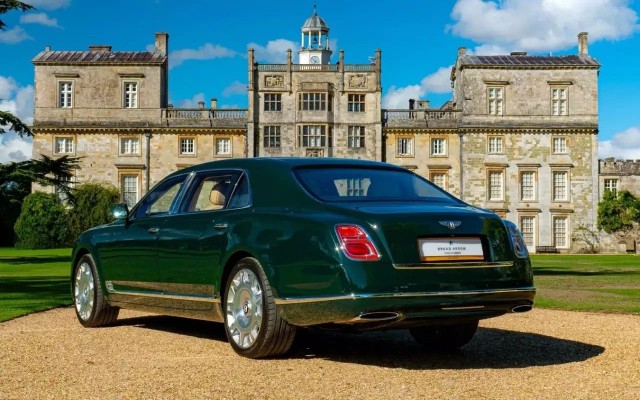 Кому Bentley ?
