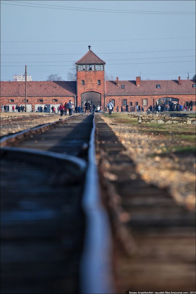 Аушвиц. Фабрика смерти 18+