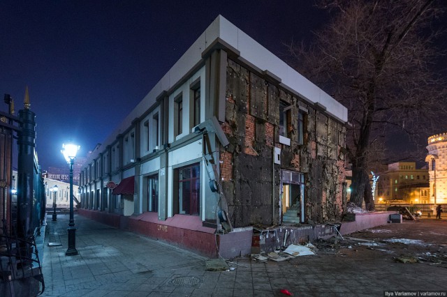 Снос торговых зданий в Москве