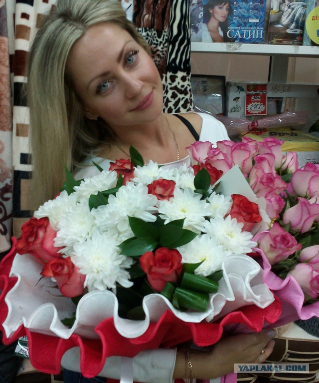 Заверните две! (Симпатичные работницы торговли)