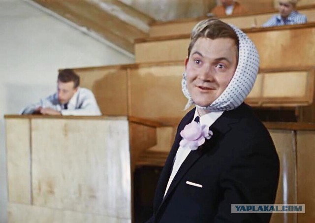 Проблемы с мозгами у водителей: 2 693 штрафа за мобильник в руке выписали автоматические камеры в Москве