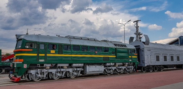 Специальный тепловоз ДМ62
