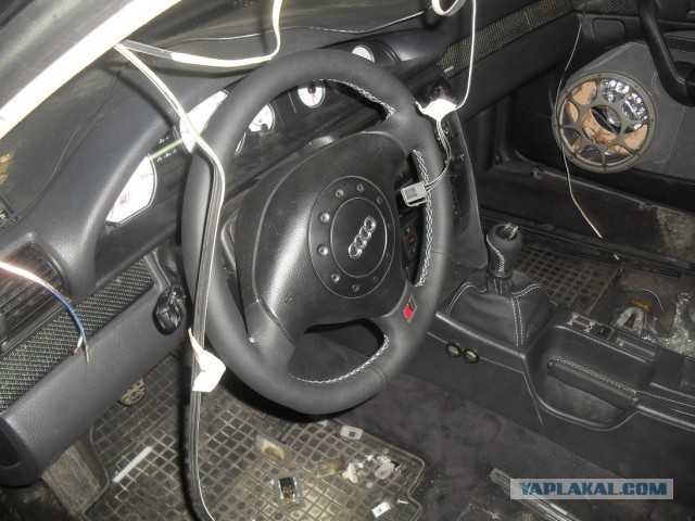 Перетяжка салона AUDI S4