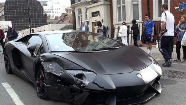 Встретились однажды Mazda и Lambo