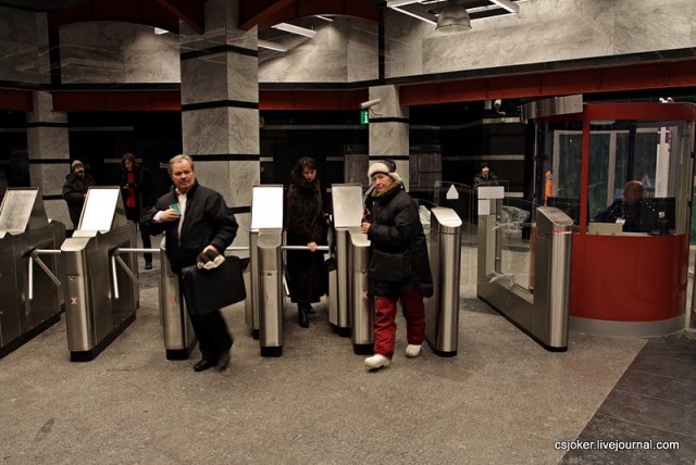 Открытие станции метро "Обводный канал" (21 фото)