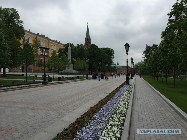 Экскурсия вокруг Московского Кремля