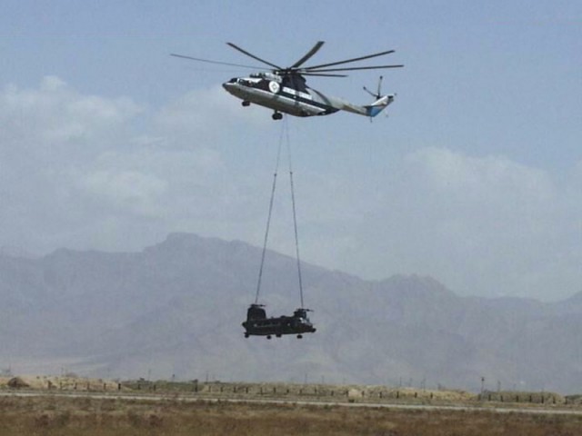 МИ-26 против Boeing CH-47 Chinook