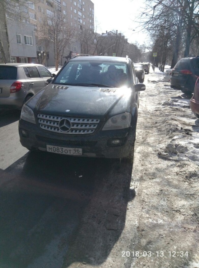 Появилось видео, которое объясняет, за что избили лопатой общественника в Екатеринбурге