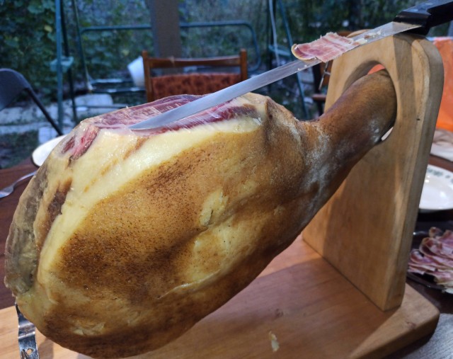 Сырокопченный окорок. Кулинарное эссе