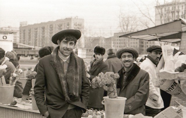 Фотохроника "загнивающего совка". Часть 3