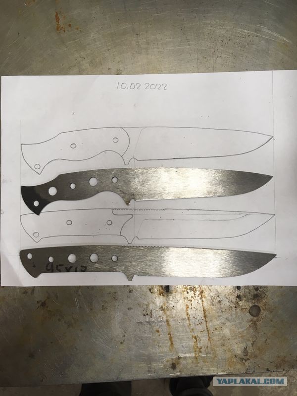 Нож собственного дизайну