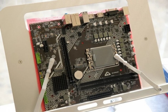 В Ростове строят первый в России завод по производству ноутбуков полного цикла