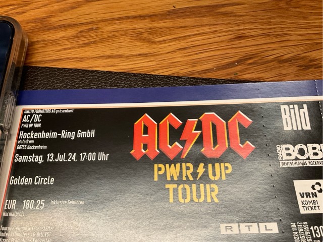Can U Feel It?! AC/DC