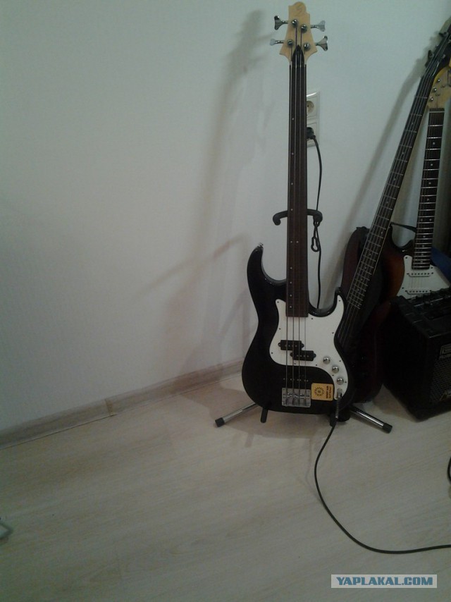 Китайские гитары. Обратная сторона луны