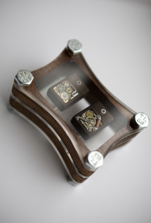 Стильная запонка в стиле стимпанк