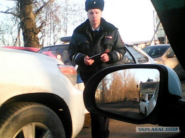 Понты врезались в Полицию