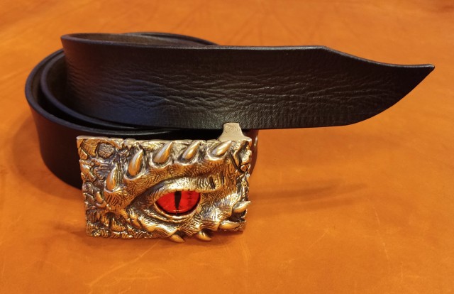 Сапожник с сапогами