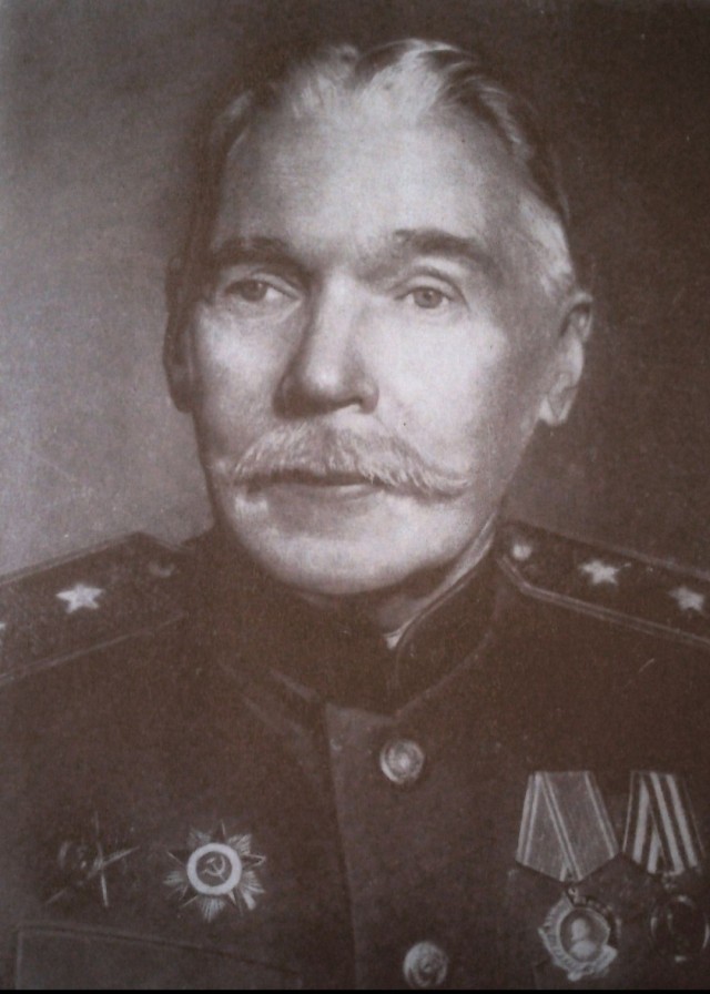 Царские генералы, которые перешли на сторону красных