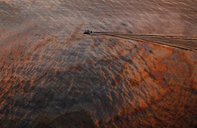 Нефть достигла берегов Луизианы
