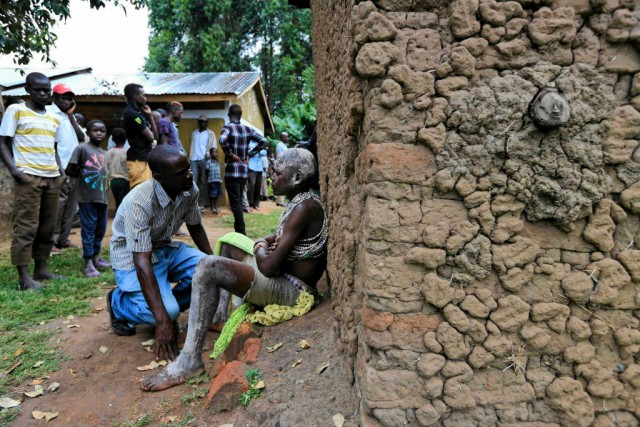 Ритуал обрезания в Кении