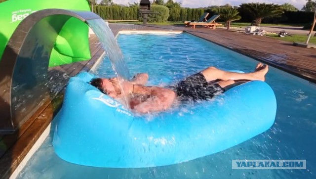 Надувной и чертовски удобный матрас