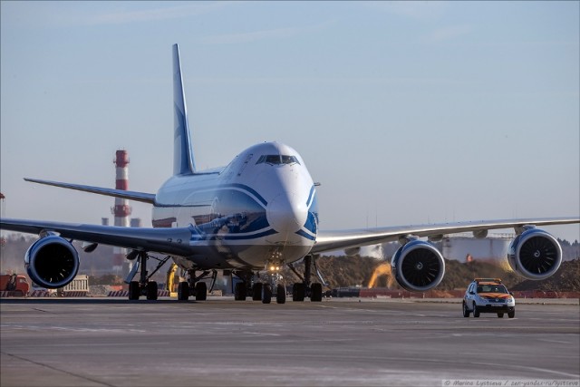 Как дезинфицируют самый большой грузовой Боинг-747 ABC Cargo