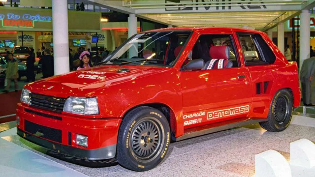 Group B. Красивых автофото пост