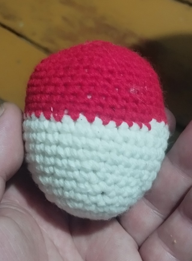 Вязанный поплавок.