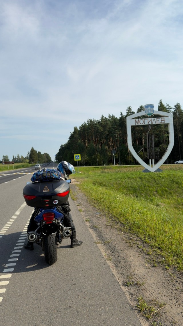 Даже за такую наклейку предусмотрен штраф
