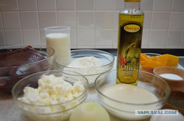 Печеночный торт с тыквой и творожным кремом