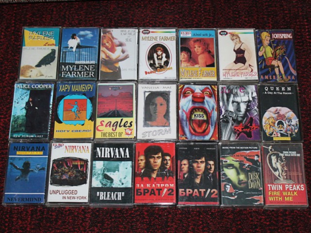 Песни 90 рок зарубежный. Аудиокассеты зарубежные. Пиратские кассеты. Музыкальные сборники на кассетах. Кассеты сборники 90х.