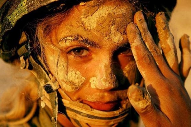 Что делают девушки израильской армии, когда не надо никого защищать