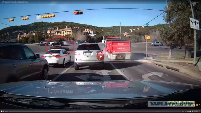 Вот так вот ни за что Toyota попала