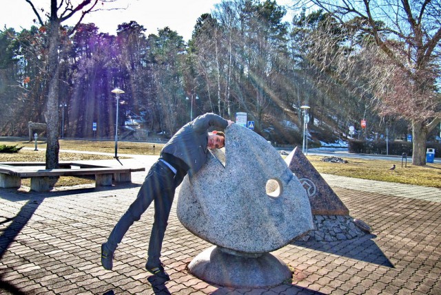 Как могла бы выглядеть русская деревня под грузом европейских ценностей