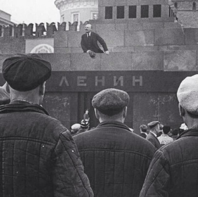 Фотография на память на Красной площади в Москве