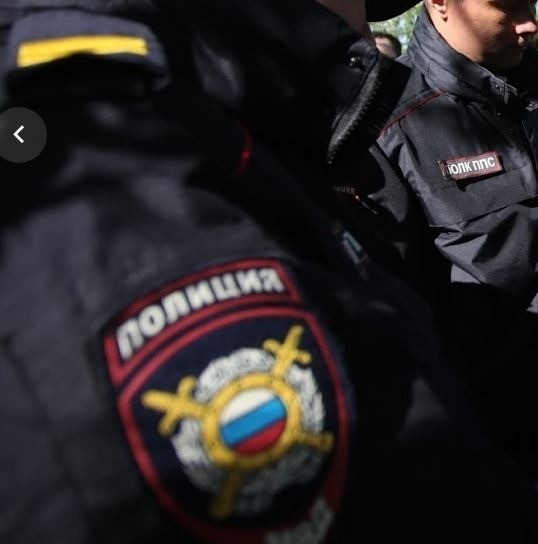 В Новосибирске полицейский заснял встречу эфэсбэшника с бандитами. На него завели дела