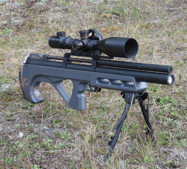 Толпа гопников срывает выступление министра