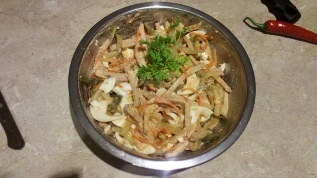 Пятничные посиделки на теплотрассе ©