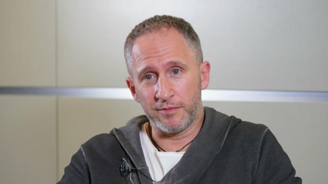 «Вы чьих будете?» — Известные российские актеры, которые решили сменили фамилию